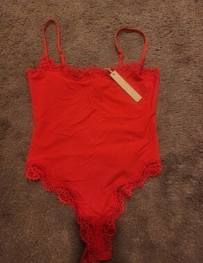 NWT Skims Bodysuit, Cayenne, Sz S